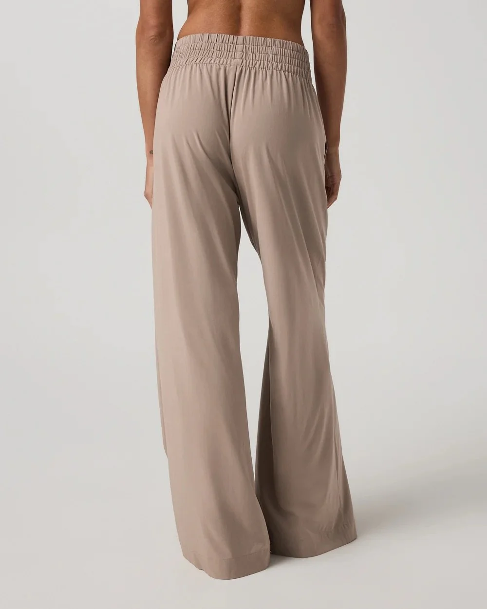 Vuori Sorrel Brown Collection - February 2026 — EXTRA MAGIC MINUTES